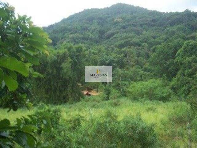 Sobrado para Venda em São Sebastião - 3