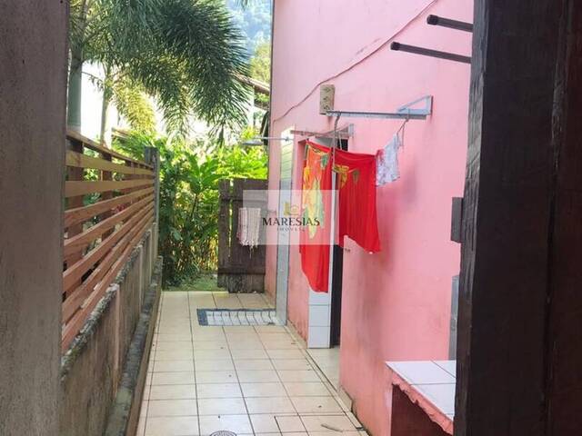 Sobrado para Venda em São Sebastião - 2