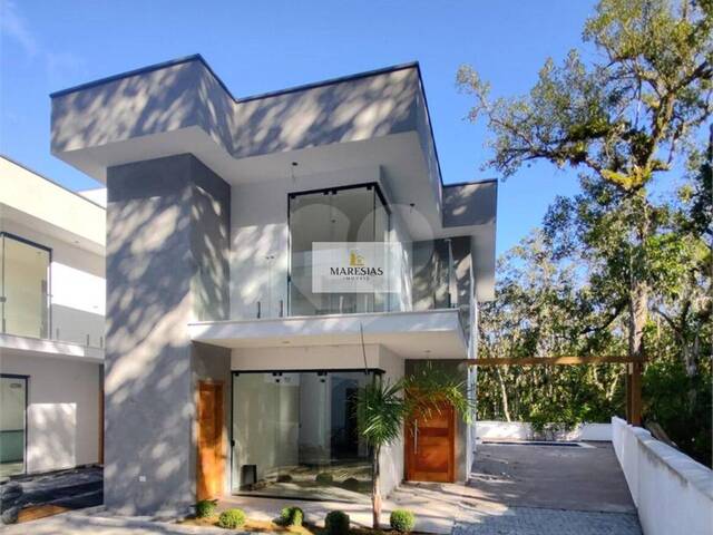 Sobrado para Venda em São Sebastião - 5