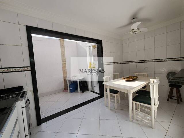 Sobrado para Venda em São Sebastião - 3