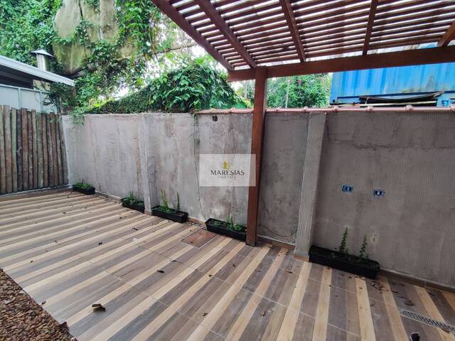 Sobrado para Venda em São Sebastião - 2