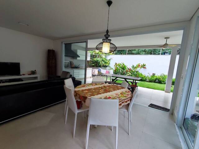 Sobrado para Venda em São Sebastião - 3