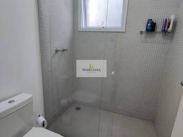 Sobrado para Venda em São Sebastião - 4