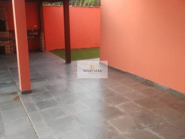 Sobrado para Venda em São Sebastião - 4