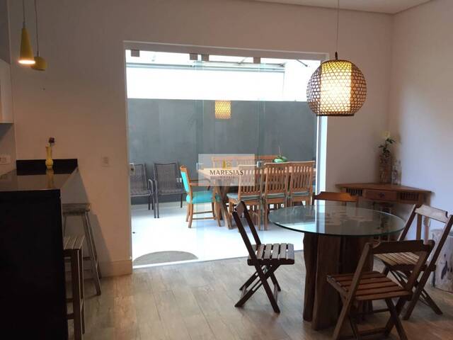 Sobrado para Venda em São Sebastião - 4