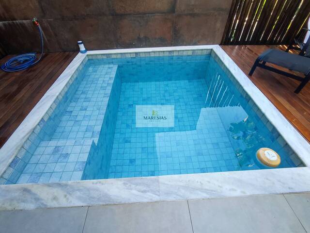 Sobrado para Venda em São Sebastião - 3