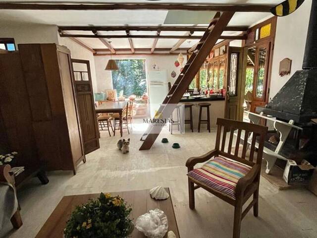 Sobrado para Venda em São Sebastião - 5