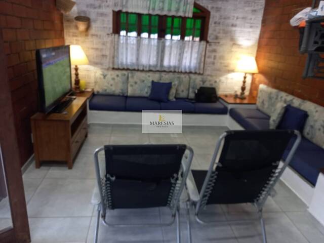 Sobrado para Venda em São Sebastião - 2