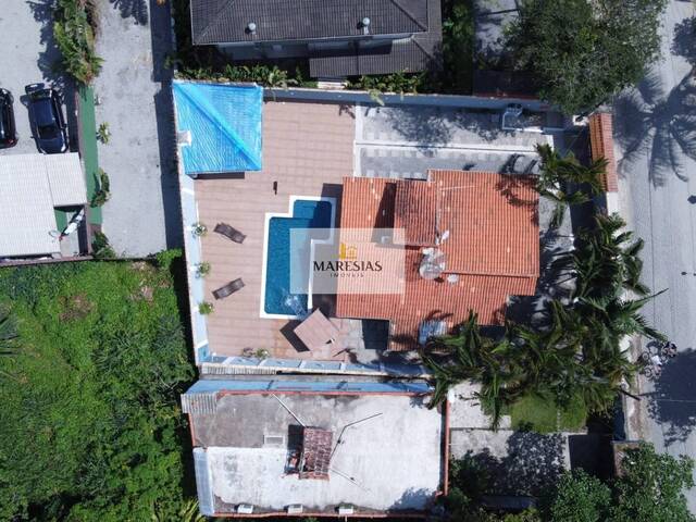 Sobrado para Venda em São Sebastião - 4