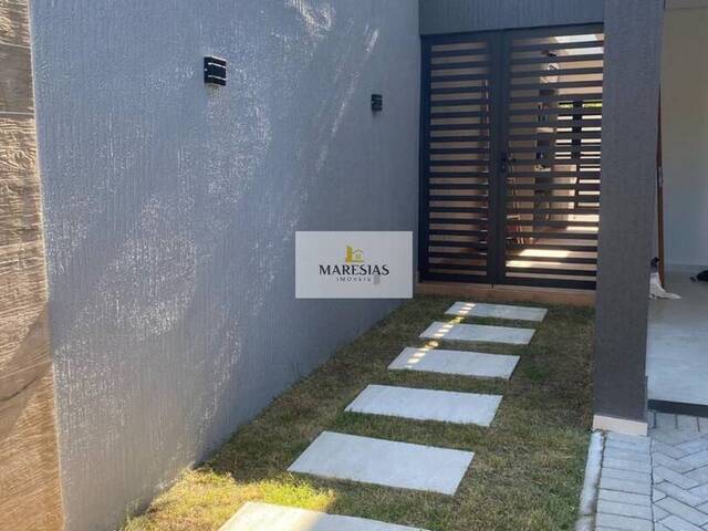 Sobrado para Venda em São Sebastião - 4