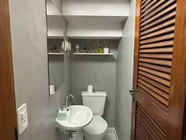 Sobrado para Venda em São Sebastião - 4