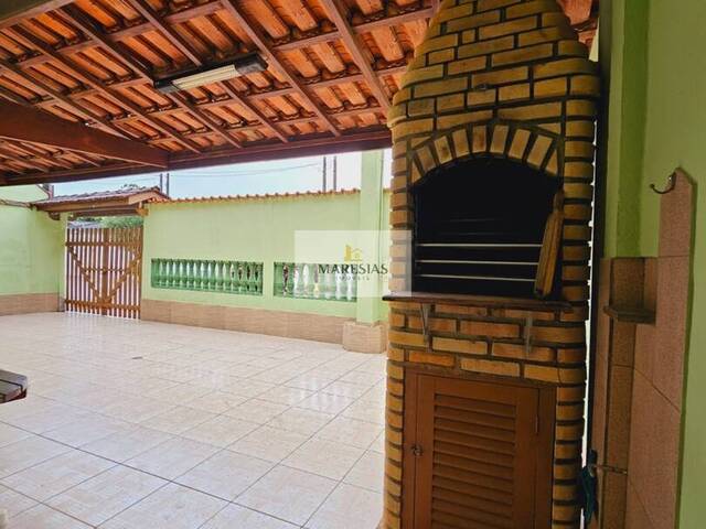 Sobrado para Venda em São Sebastião - 4