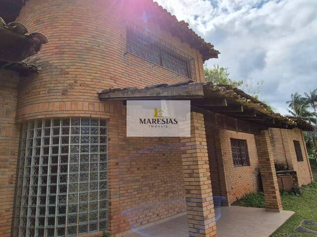 Sobrado para Venda em São Sebastião - 2