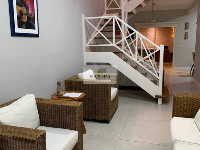 Sobrado para Venda em São Sebastião - 4