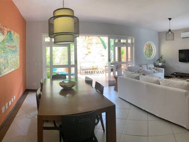 Sobrado para Venda em São Sebastião - 3