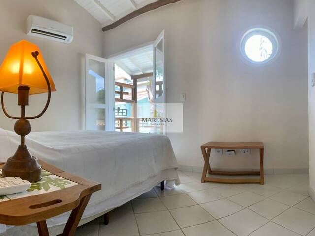 Sobrado para Venda em São Sebastião - 4