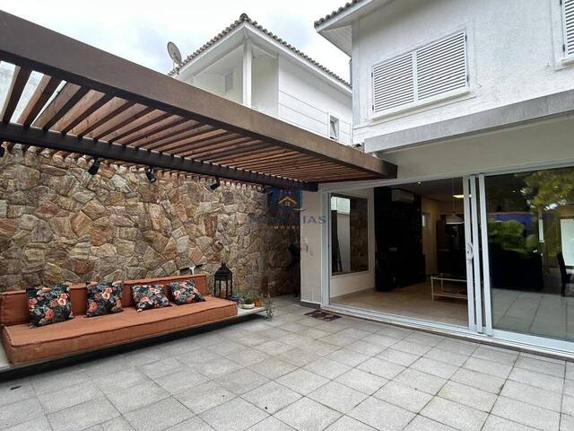 #CA617 - Casa para Venda em São Sebastião - SP