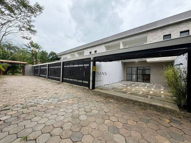 #624 - Casa para Venda em São Sebastião - SP