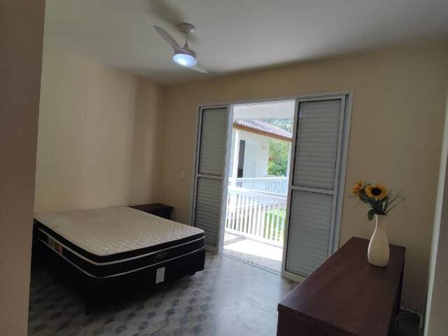 Sobrado para Venda em São Sebastião - 3