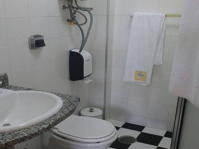 Sobrado para Venda em São Sebastião - 4