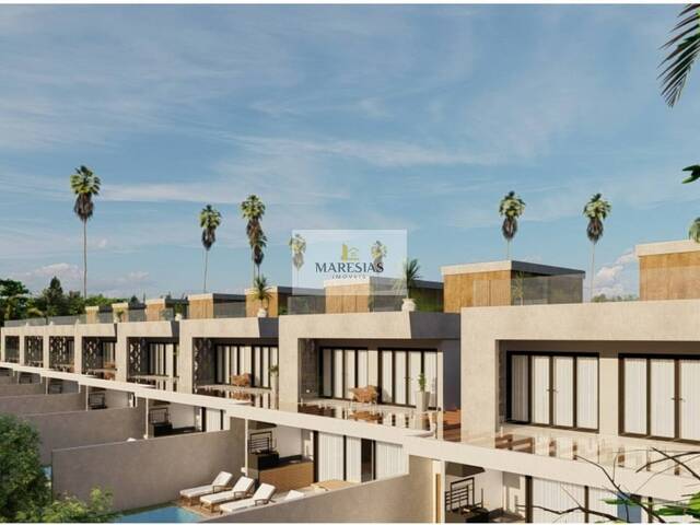 Sobrado para Venda em São Sebastião - 2