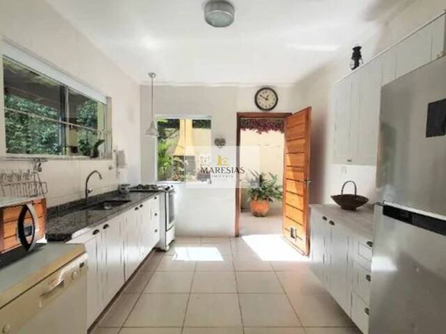 Sobrado para Venda em São Sebastião - 4