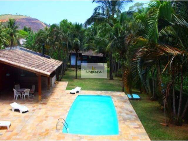 Sobrado para Venda em São Sebastião - 2