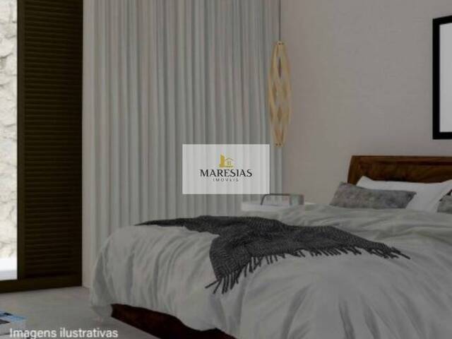 Sobrado para Venda em São Sebastião - 3