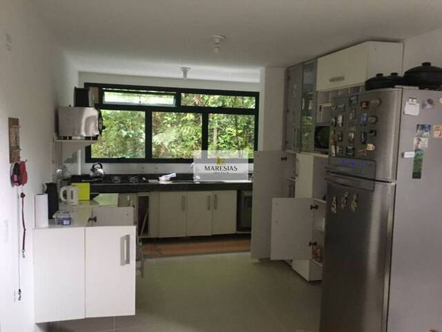 Sobrado para Venda em São Sebastião - 2