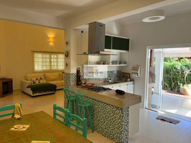 Sobrado para Venda em São Sebastião - 4