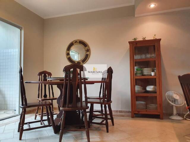 Sobrado para Venda em São Sebastião - 2