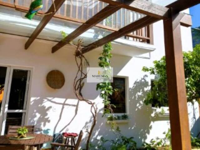 Sobrado para Venda em São Sebastião - 2