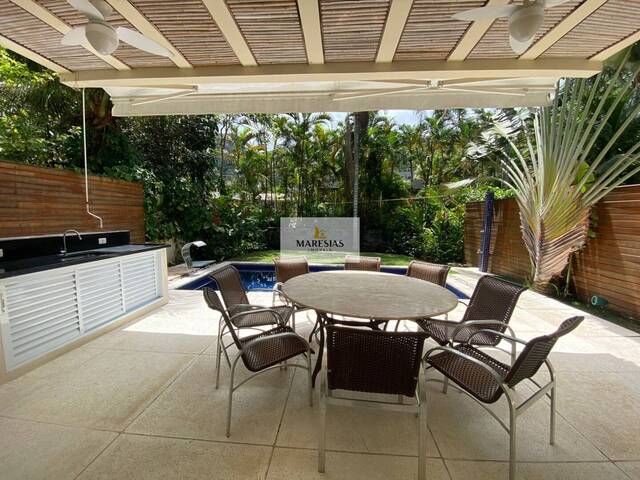 Sobrado para Venda em São Sebastião - 2