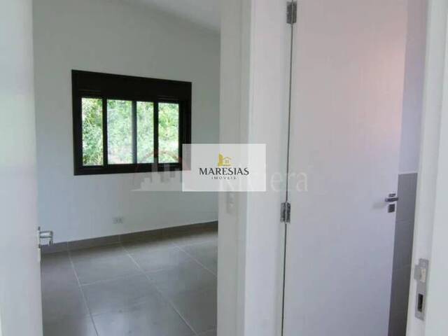 Sobrado para Venda em São Sebastião - 2