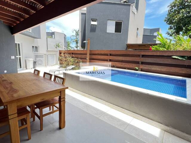 Sobrado para Venda em São Sebastião - 4