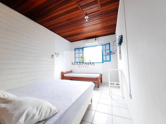 Sobrado para Venda em São Sebastião - 3