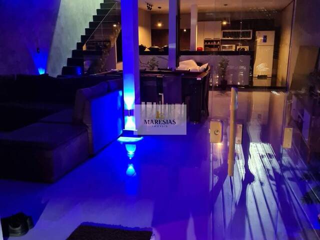 Sobrado para Venda em São Sebastião - 5