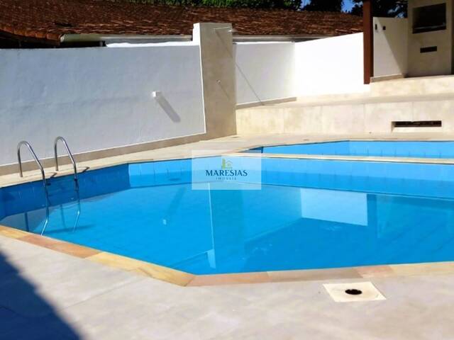 Sobrado para Venda em São Sebastião - 2