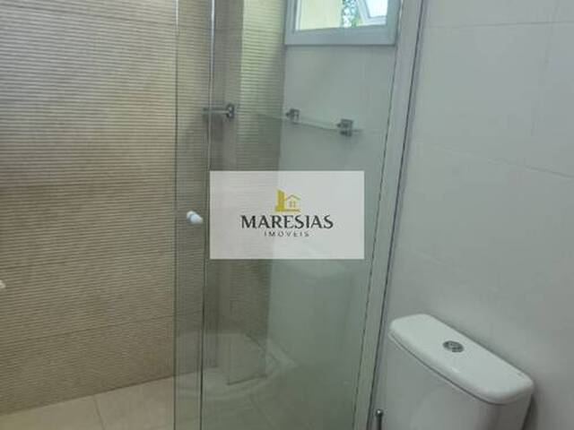 Sobrado para Venda em São Sebastião - 5