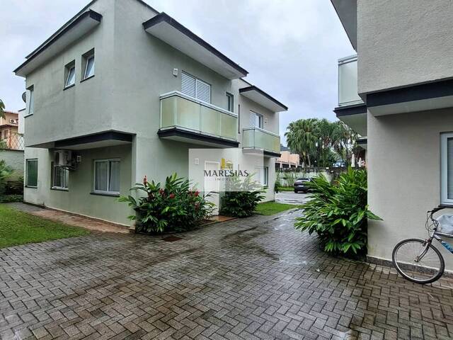 Sobrado para Venda em São Sebastião - 4