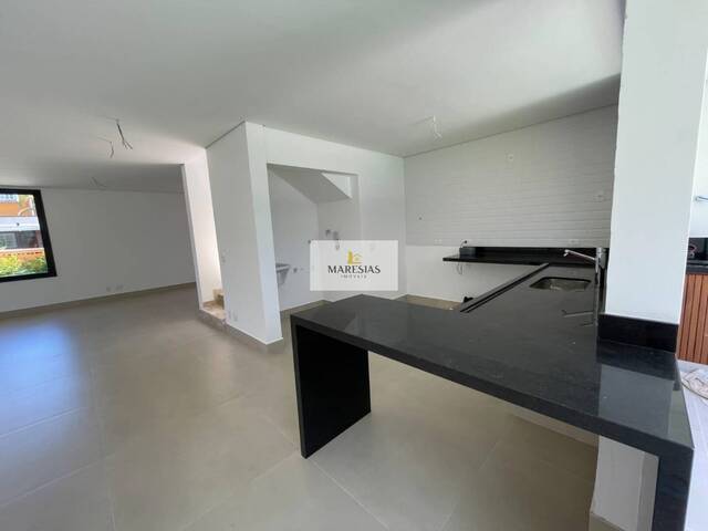 Sobrado para Venda em São Sebastião - 5