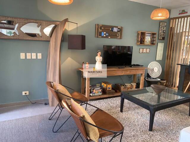 Sobrado para Venda em São Sebastião - 2