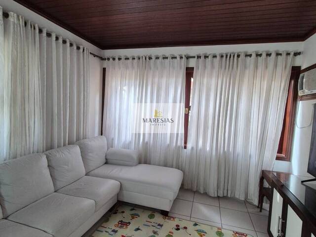 Sobrado para Venda em São Sebastião - 3