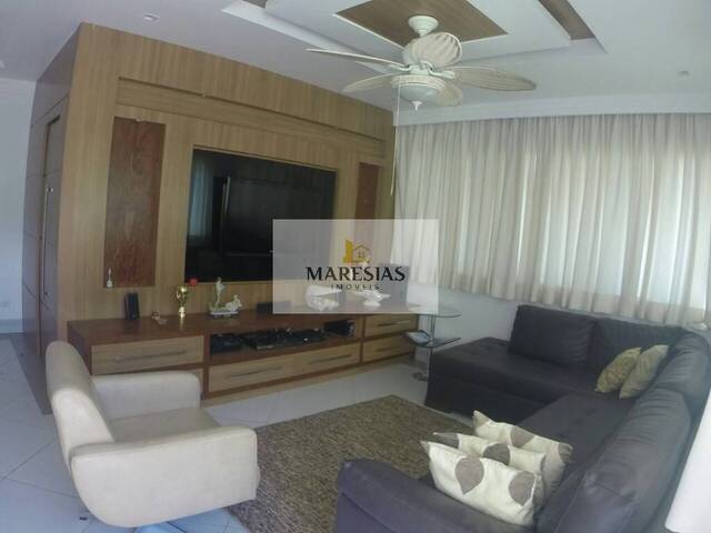 Sobrado para Venda em São Sebastião - 2