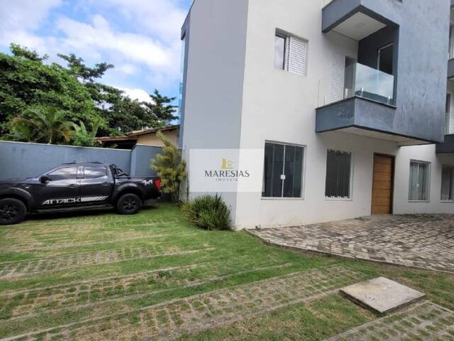 Sobrado para Venda em São Sebastião - 2