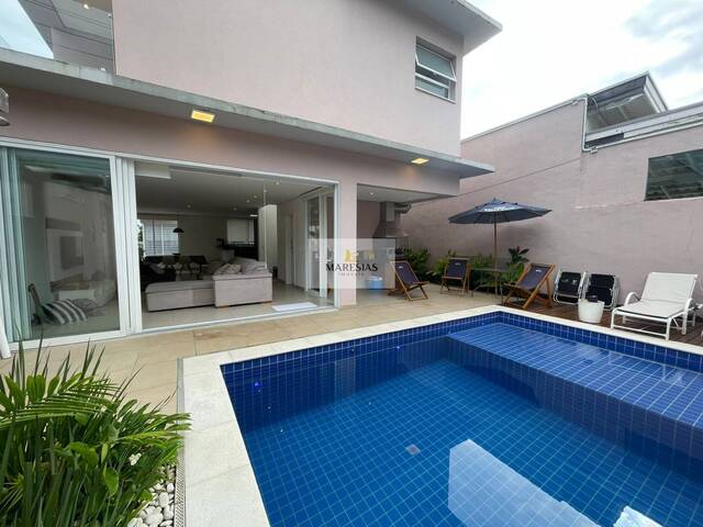 Sobrado para Venda em São Sebastião - 2