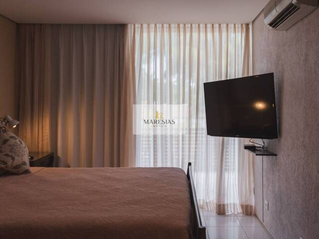 Sobrado para Venda em São Sebastião - 2