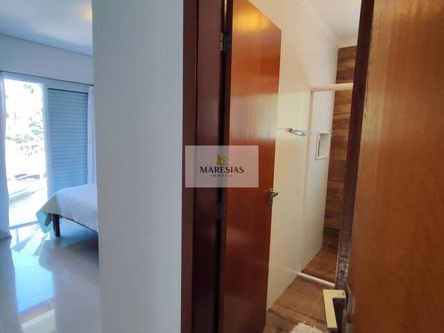 Sobrado para Venda em São Sebastião - 4