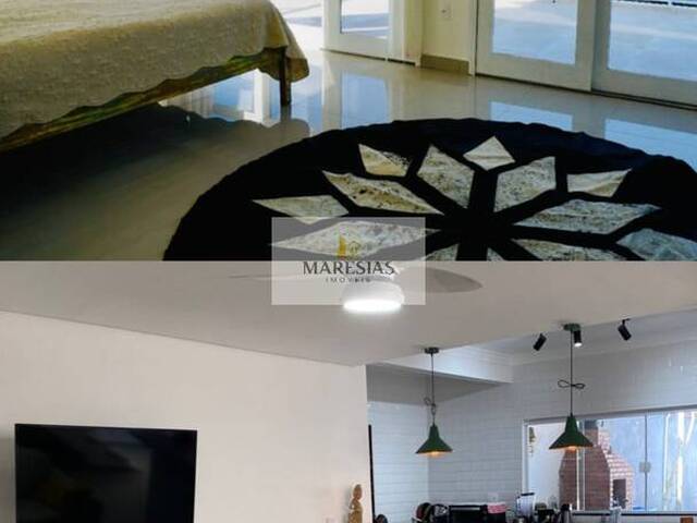 Sobrado para Venda em São Sebastião - 2