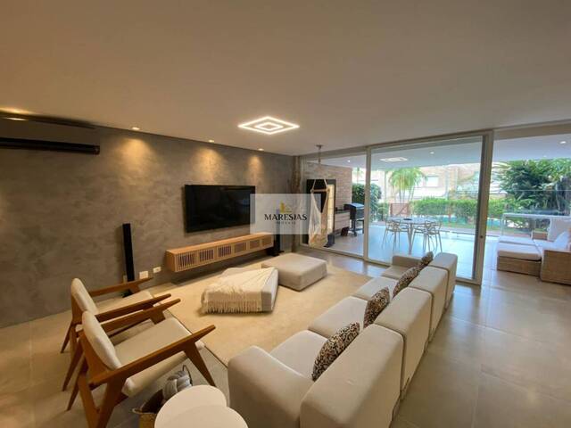 Sobrado para Venda em São Sebastião - 4